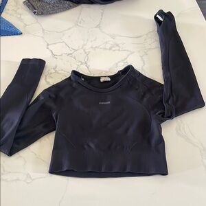 Gymshark long sleeve women’s top. Cropped. Black. XS. Loved.